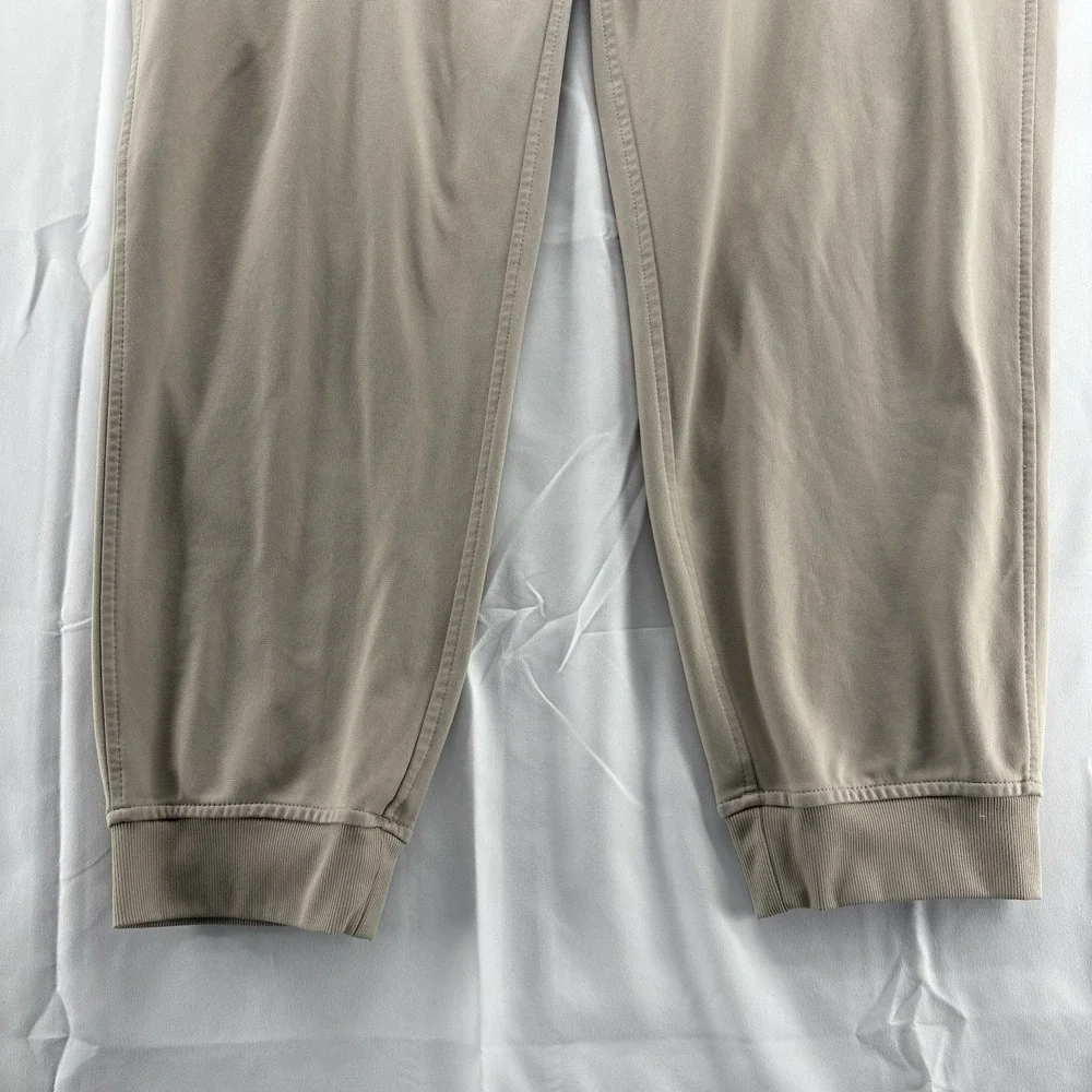 Under Armour Joggers Men Size 2XL Khaki Sportstyle Tricot Pants Athletic Running